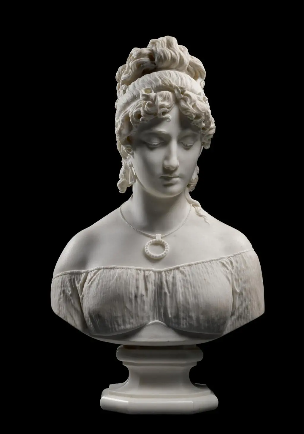 Bust sculpture — image 3