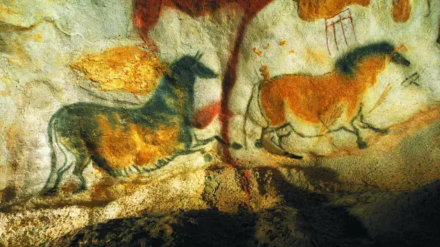 Explore Lascaux Cave: A Journey into Prehistoric Wonders of the Dordogne Valley