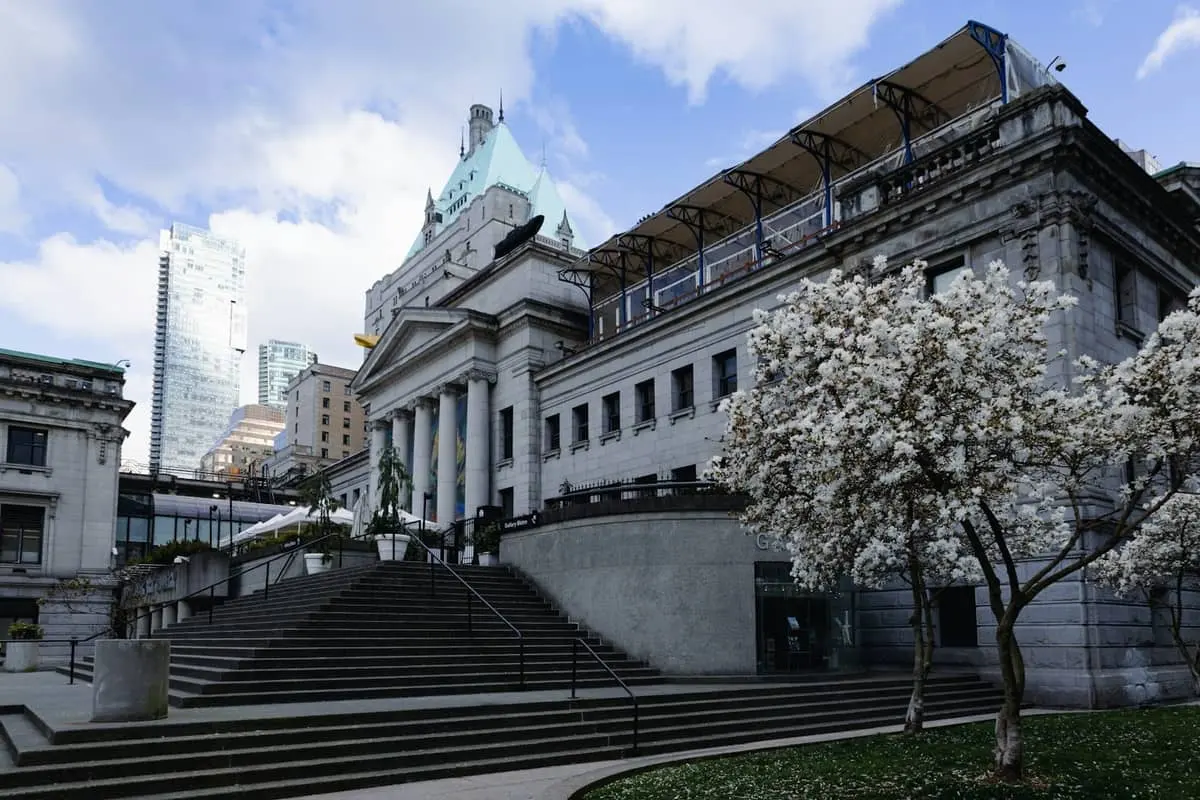 Vancouver Art Gallery: Complete Visitor Guide