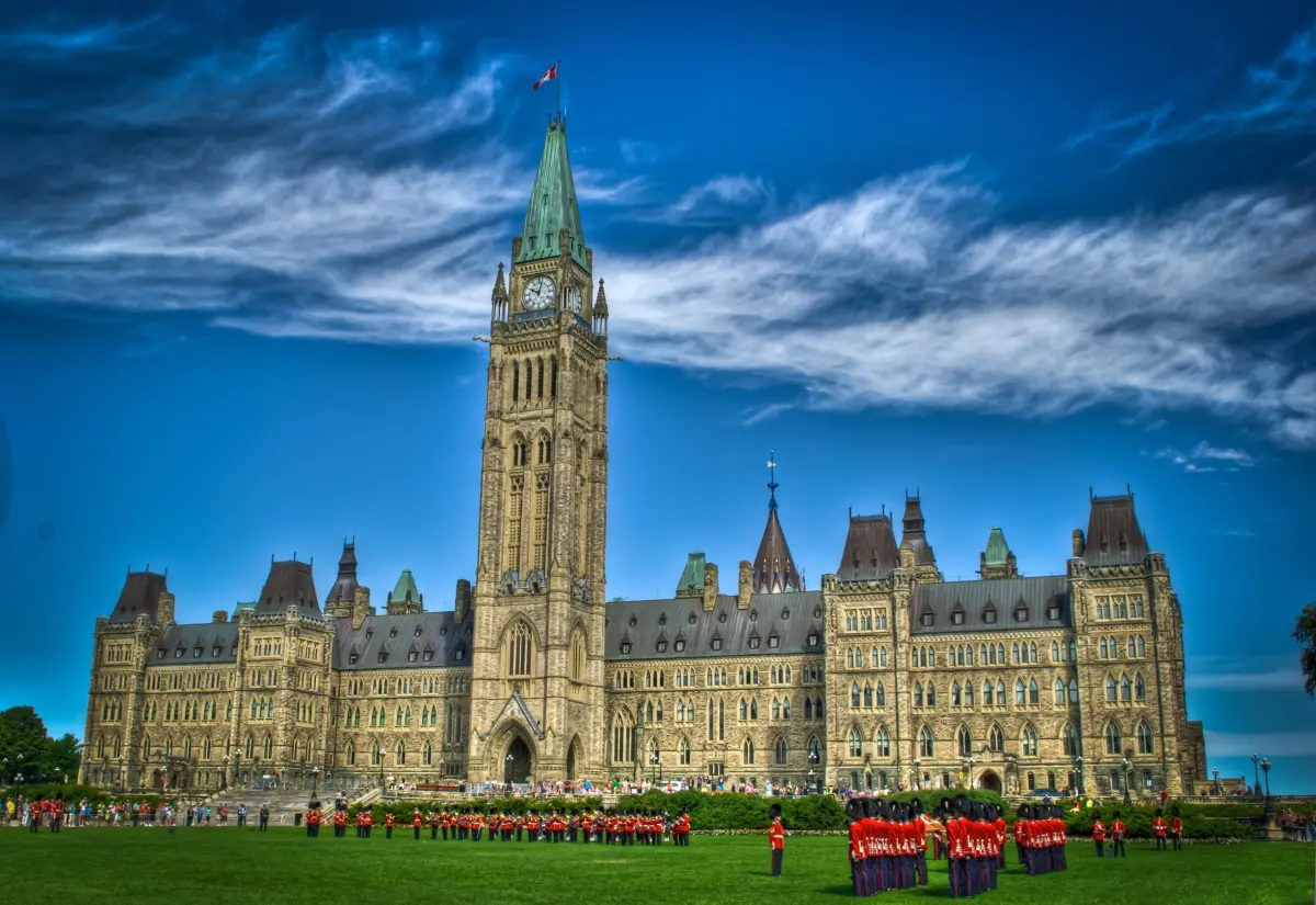 Discover Ottawa with Gray Line: Canada's Capital at Your Own Pace