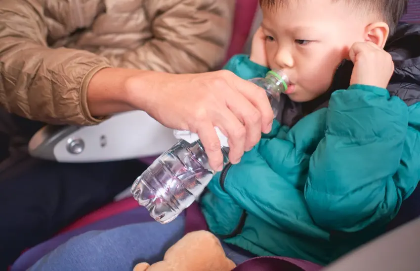 5 Ways to Pop Your Ears on a Flight