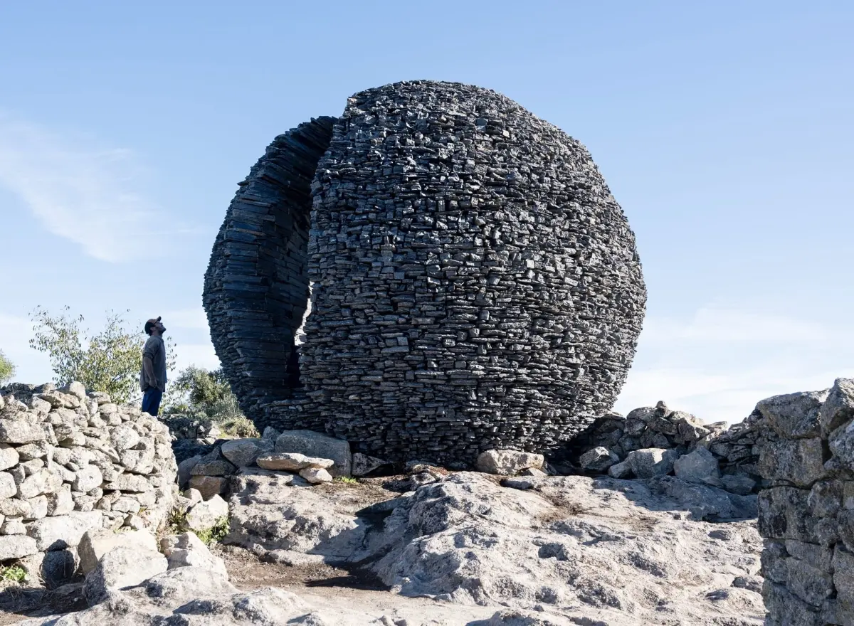 land art Archives