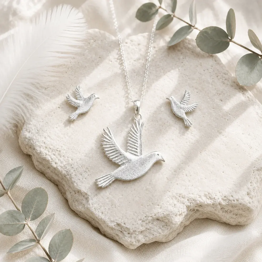 Dove Jewellery Meaning, Symbolism & Folklore