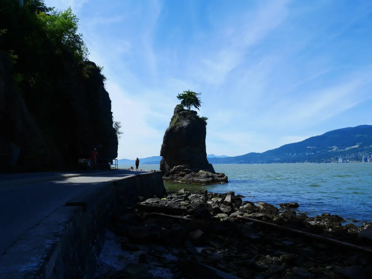 Stanley park seawall — image 2