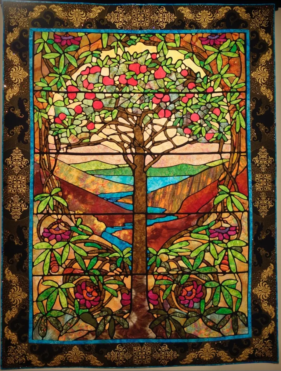 What is a Stained Glass Quilt?