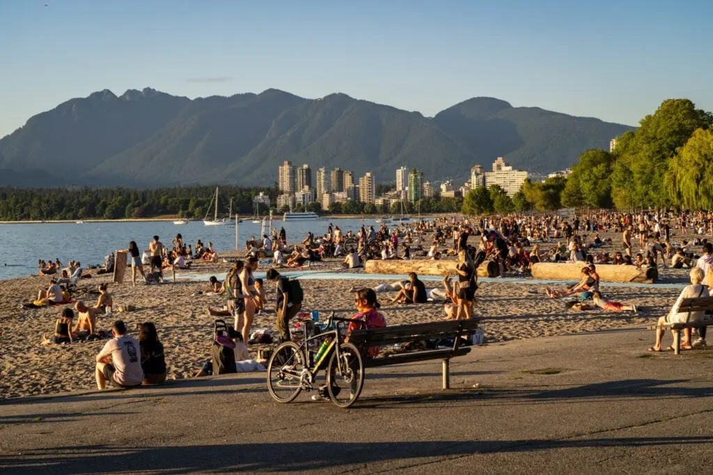 Kitsilano beach worth visiting — image 2