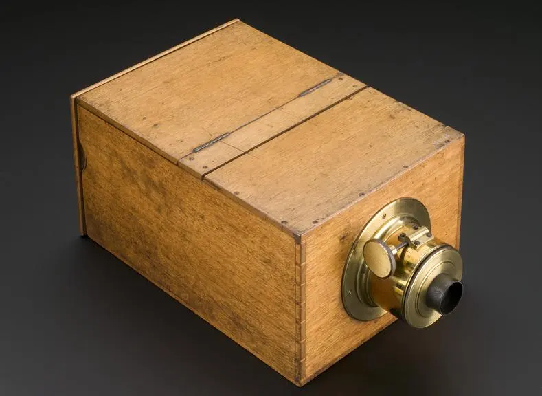 Introduction to the Camera Obscura