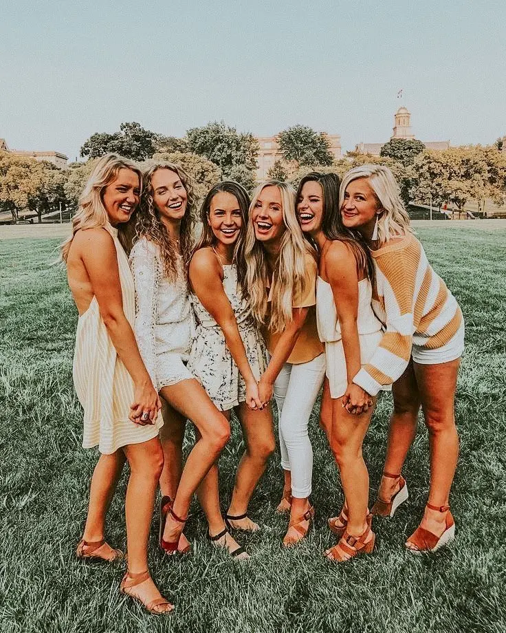 How do you take a good group photo