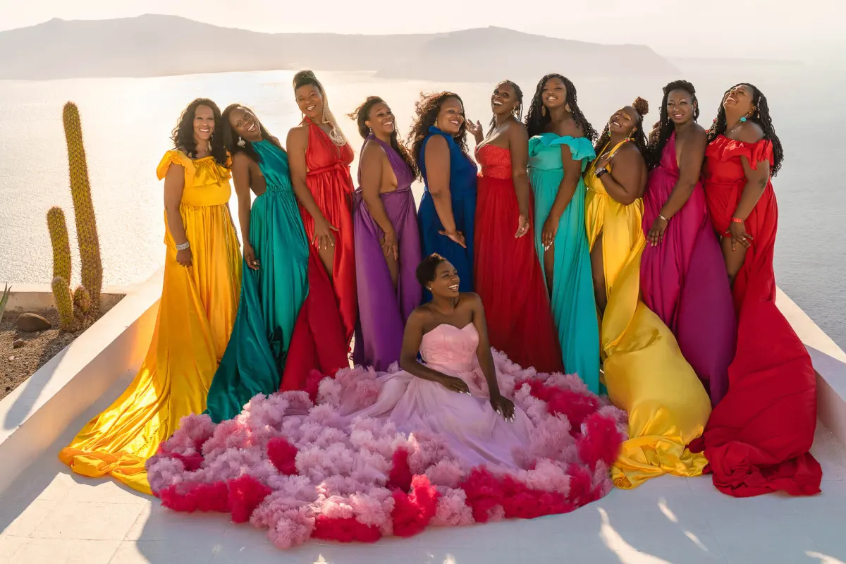 Group Photoshoot Ideas. 5 Tips on How to Get Group Glamour Shots