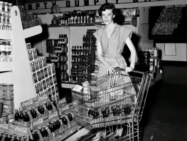 How a Basket on Wheels Revolutionized Grocery Shopping