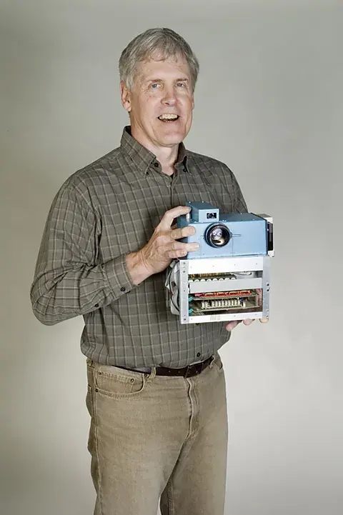 A 'toaster with a lens': The story behind the first handheld digital camera