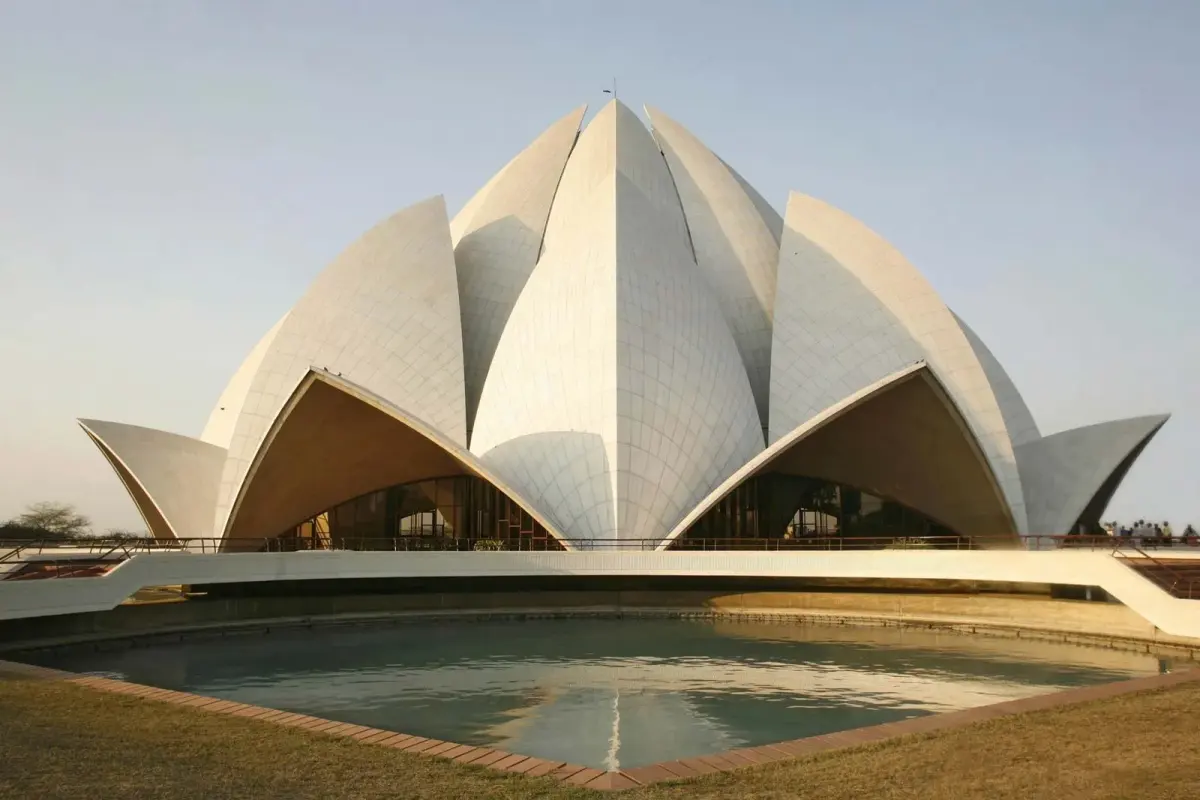 5 Significant Buildings in Delhi, India: Stories & History