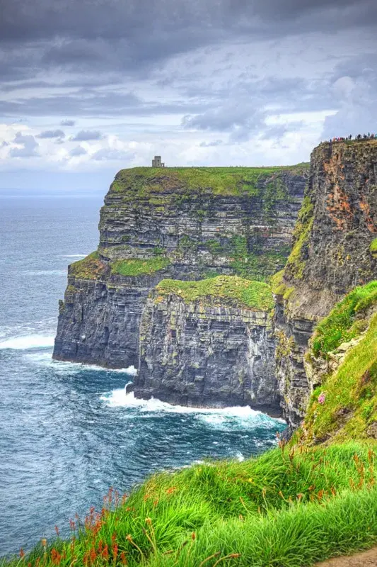 35 Famous Ireland Landmarks You'll Want to Visit