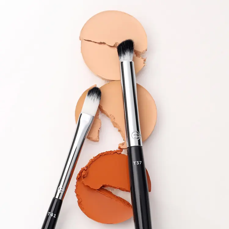 Round Angled Brush T37