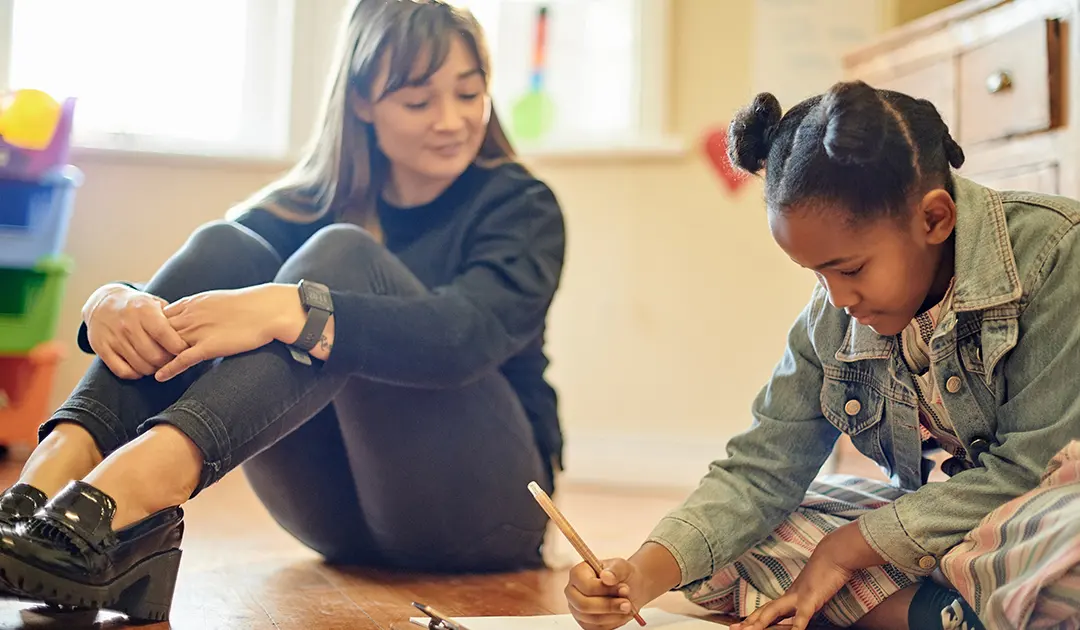 How to Become an Art Therapist: Degrees, Paths, & Tips