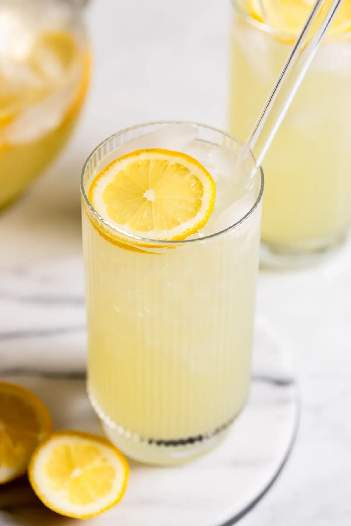 Easy Homemade Lemonade with Fresh Lemons
