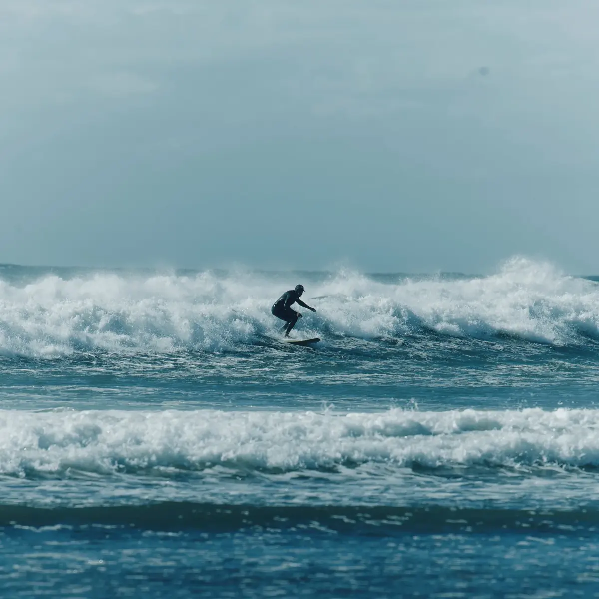 Surfing — image 2