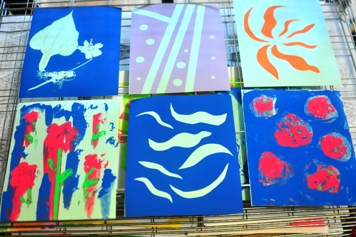 No darkroom, no problem: how to make simple screens for screen printing at home or in the classroom