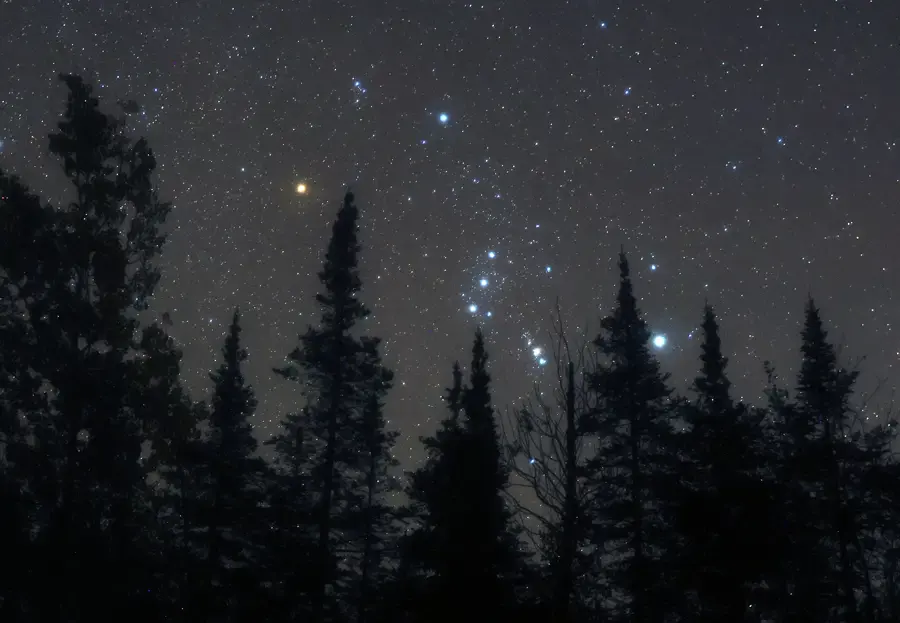 Rise Early on October 22nd for the Orionid Meteor Shower